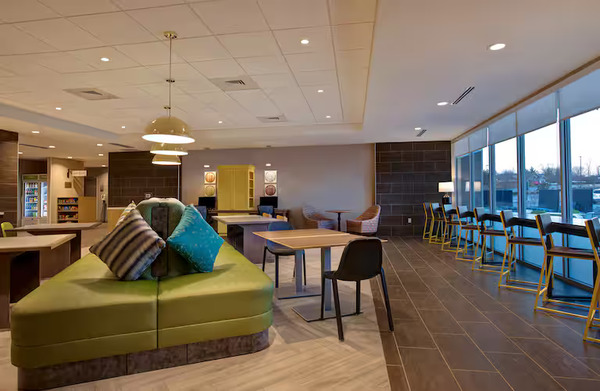 Home2 Suites - Lexington / Hamburg