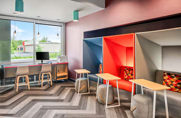 Tru by Hilton Holland