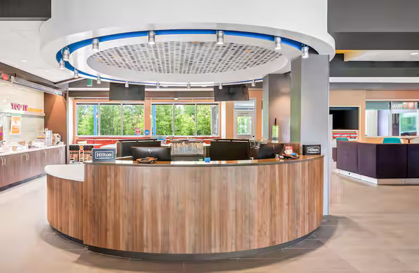 Tru by Hilton Holland