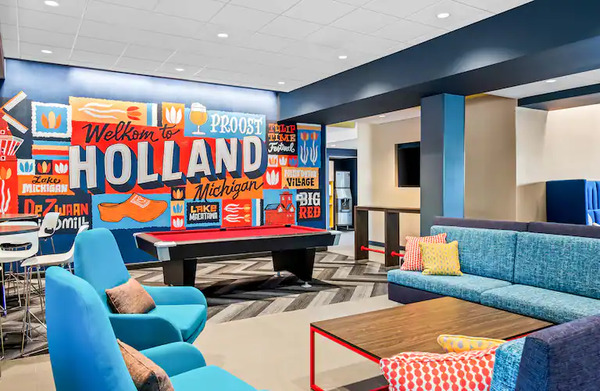 Tru by Hilton Holland