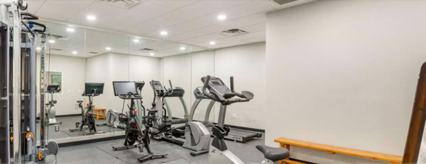 Best Western Plus - Crossroads Inn & Suites