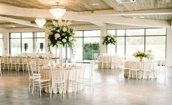 Sunset Lodge at Rusty Tractor Vineyards