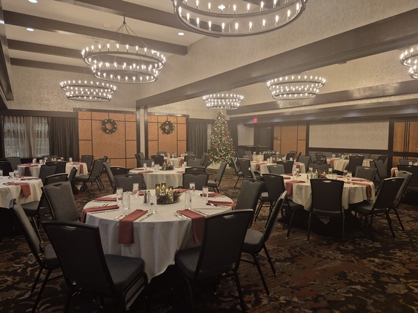 The Craftsman Inn & Suites