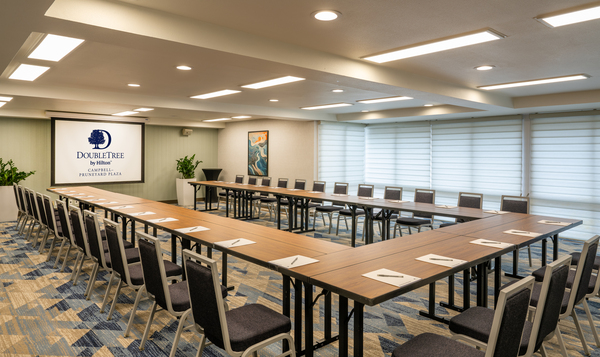 DoubleTree by Hilton Campbell - Pruneyard Plaza