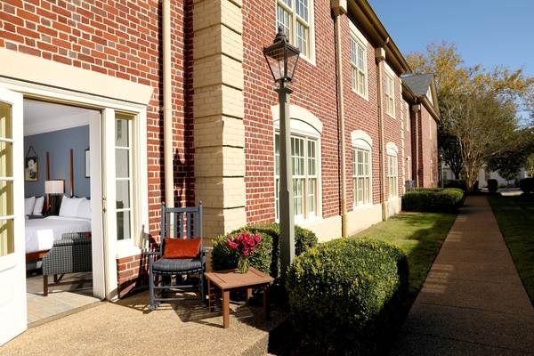 Williamsburg Lodge, Autograph Collection