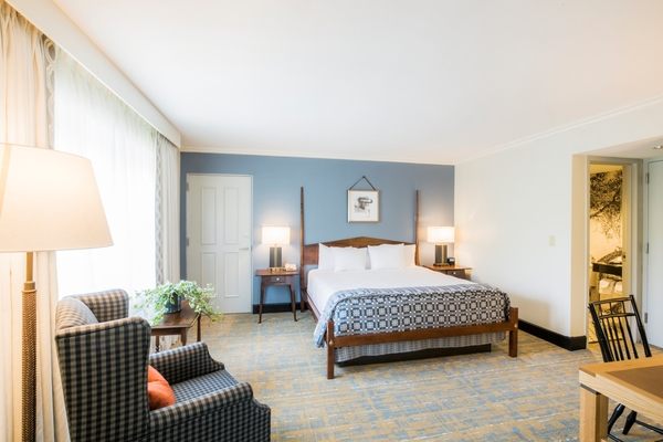 Williamsburg Lodge, Autograph Collection