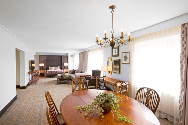 Williamsburg Lodge, Autograph Collection