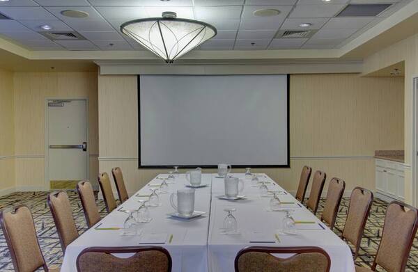 Hilton Garden Inn Norwalk