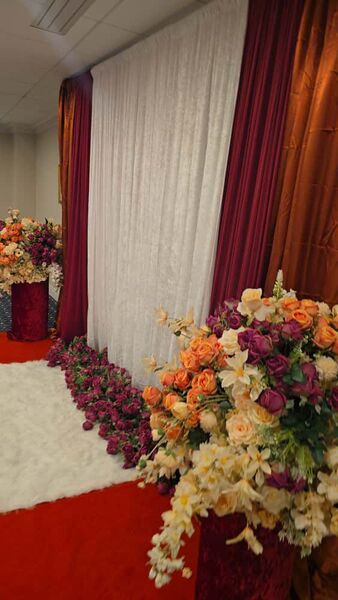 Izzy's Glorious Event Rentals