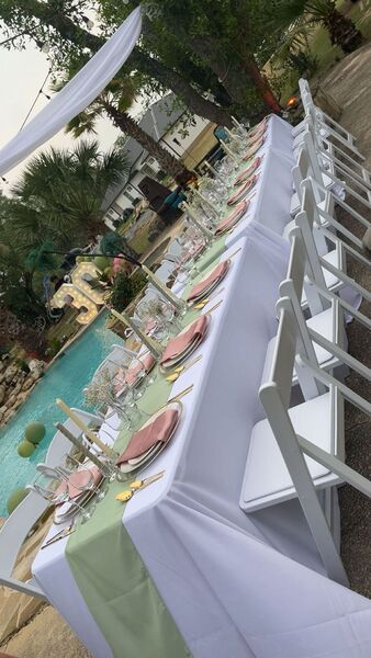 Izzy's Glorious Event Rentals