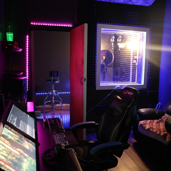 AmeriCAIN 521 Recording Studio