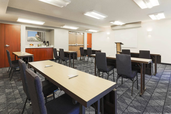 Courtyard Tucson Airport Hotel