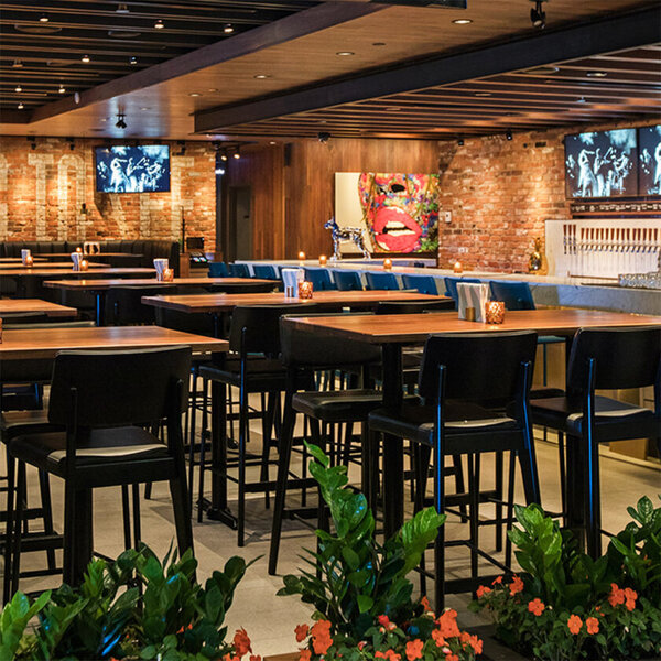 King Taps First Canadian Place