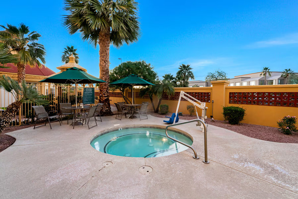 La Quinta Inn & Suites by Wyndham Mesa Superstition Springs