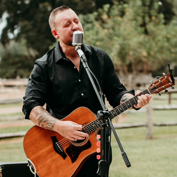 Jeff Jarrett - Singer & Guitarist for Private Events & Weddings