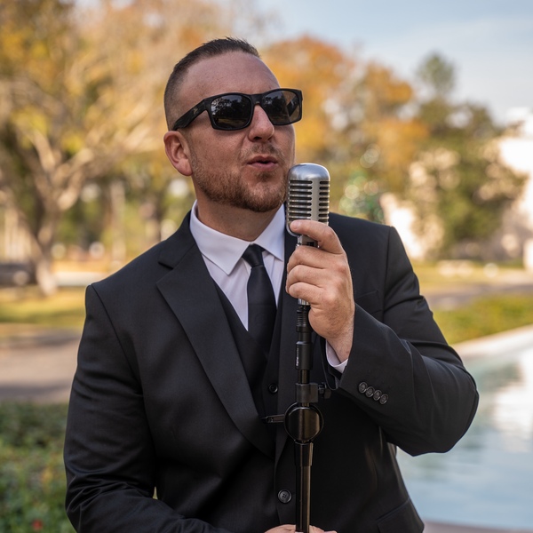 Jeff Jarrett - Singer & Guitarist for Private Events & Weddings