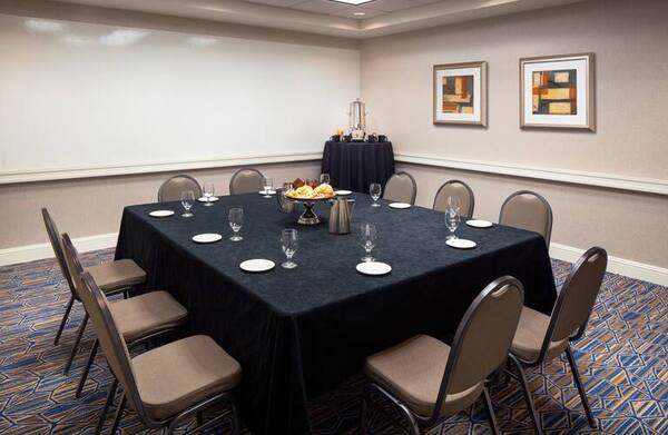 Hilton Garden Inn Denver Downtown