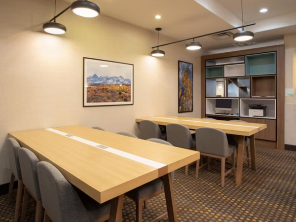 Holiday Inn & Suites Durango Central