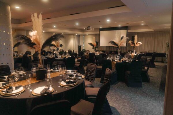 Warwick Le Crystal – Montreal