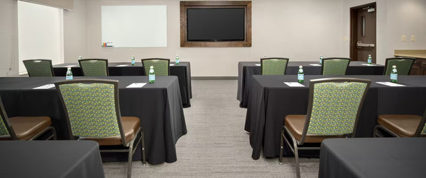 Hampton Inn & Suites Portland/Hillsboro-Evergreen Park