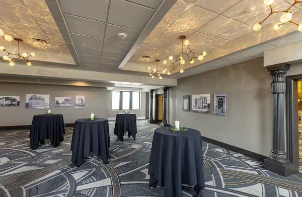 Hotel Maison Yakima Tapestry