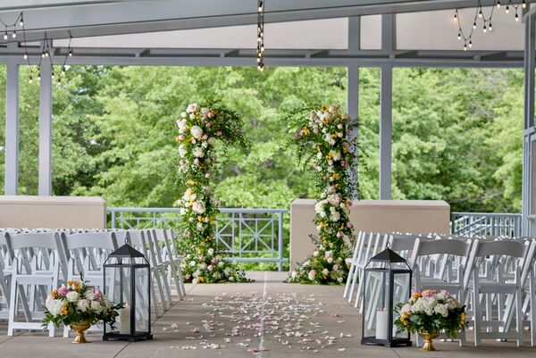 Renaissance Shoals Resort & Spa