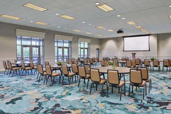 Renaissance Shoals Resort & Spa