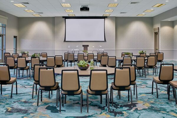 Renaissance Shoals Resort & Spa