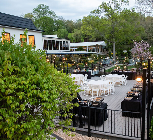 Swan Club On The Harbor