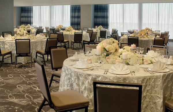 DoubleTree by Hilton Cedar Rapids Convention Complex