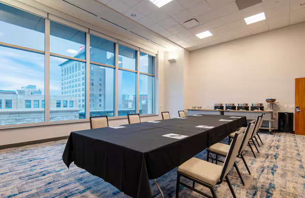 DoubleTree by Hilton Cedar Rapids Convention Complex