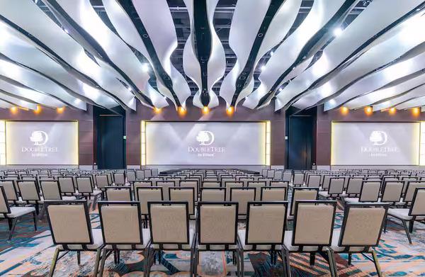 DoubleTree by Hilton Cedar Rapids Convention Complex