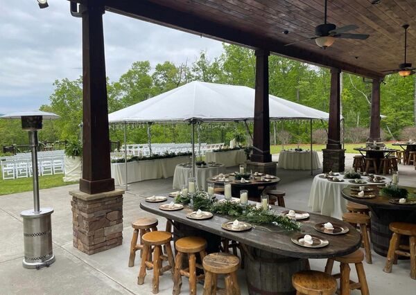 5 Star Lodge and Stables