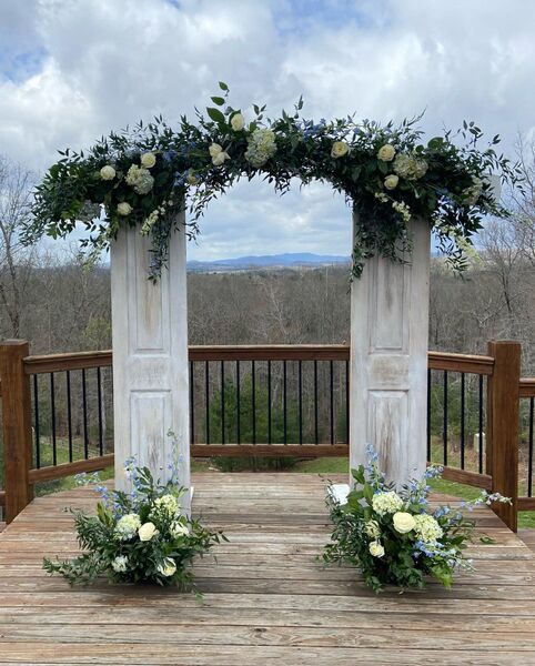 5 Star Lodge and Stables