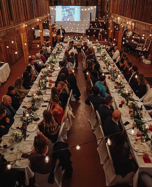 Champetre County / Howling Coyote Saloon