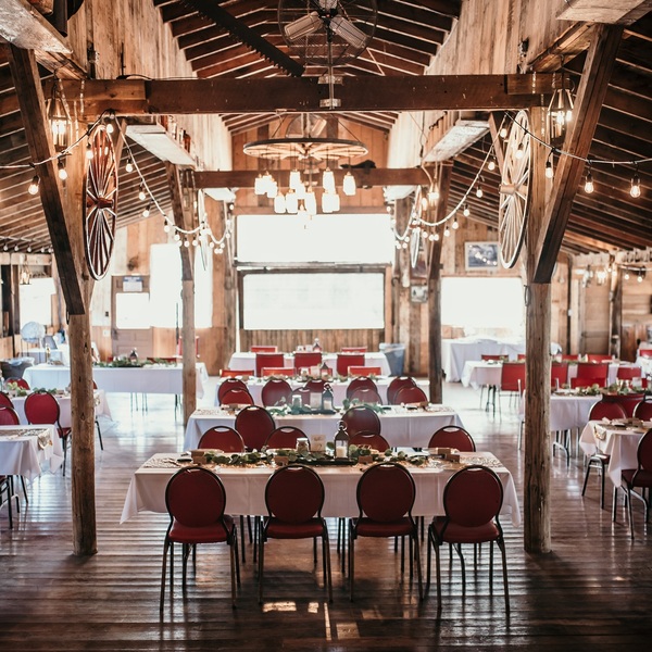 Champetre County / Howling Coyote Saloon