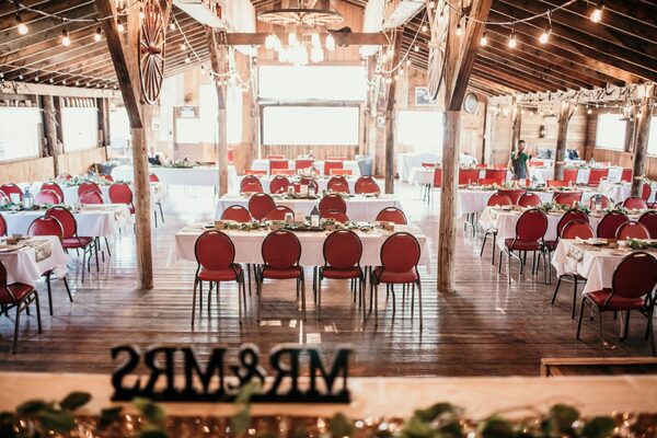 Champetre County / Howling Coyote Saloon