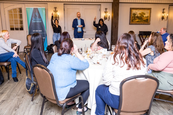 Corporate Mentalist Jesse Dameron