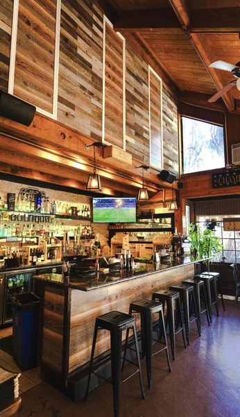 The Walnut Tavern Bar & Grill