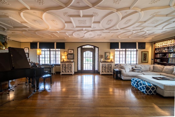 Ivy Manor at the Shoals