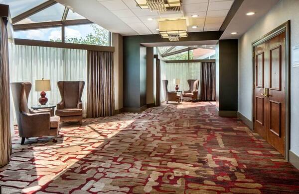 DoubleTree by Hilton Hotel Largo/Washington DC