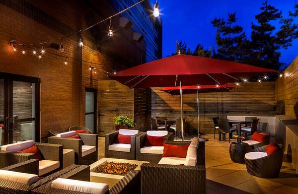 DoubleTree by Hilton Hotel Largo/Washington DC