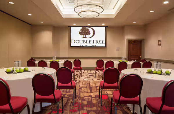 DoubleTree by Hilton Hotel Largo/Washington DC