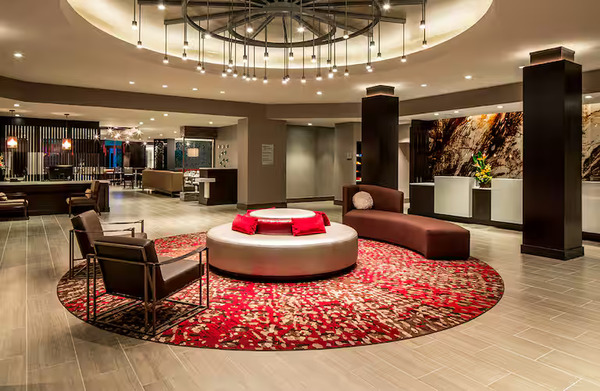 DoubleTree by Hilton Hotel Largo/Washington DC