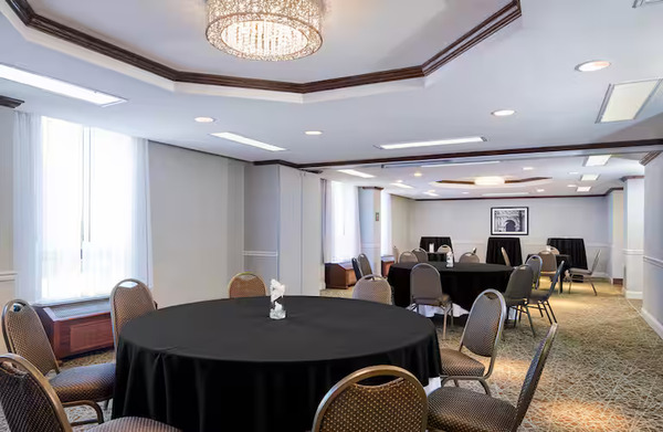 DoubleTree Hotel Philadelphia Airport