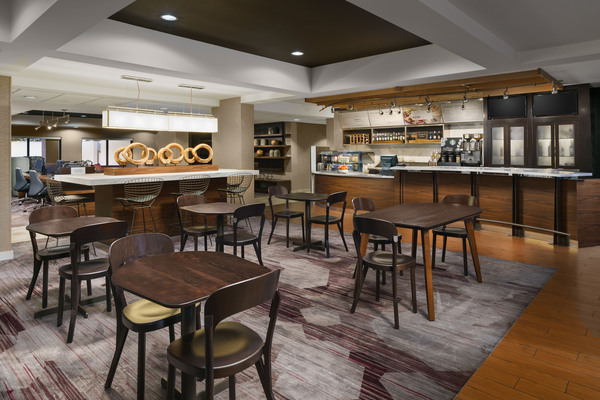 Courtyard Chicago Bloomingdale