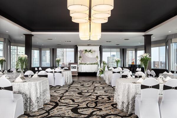 Holiday Inn Express Downtown Edmonton