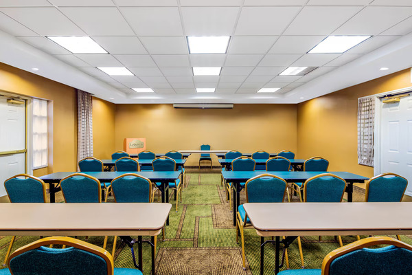 La Quinta Inn & Suites Fremont / Silicon Valley