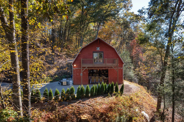 Pigeon River Mountain Retreat
