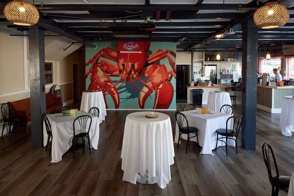 Porthole Restaurant & Pub